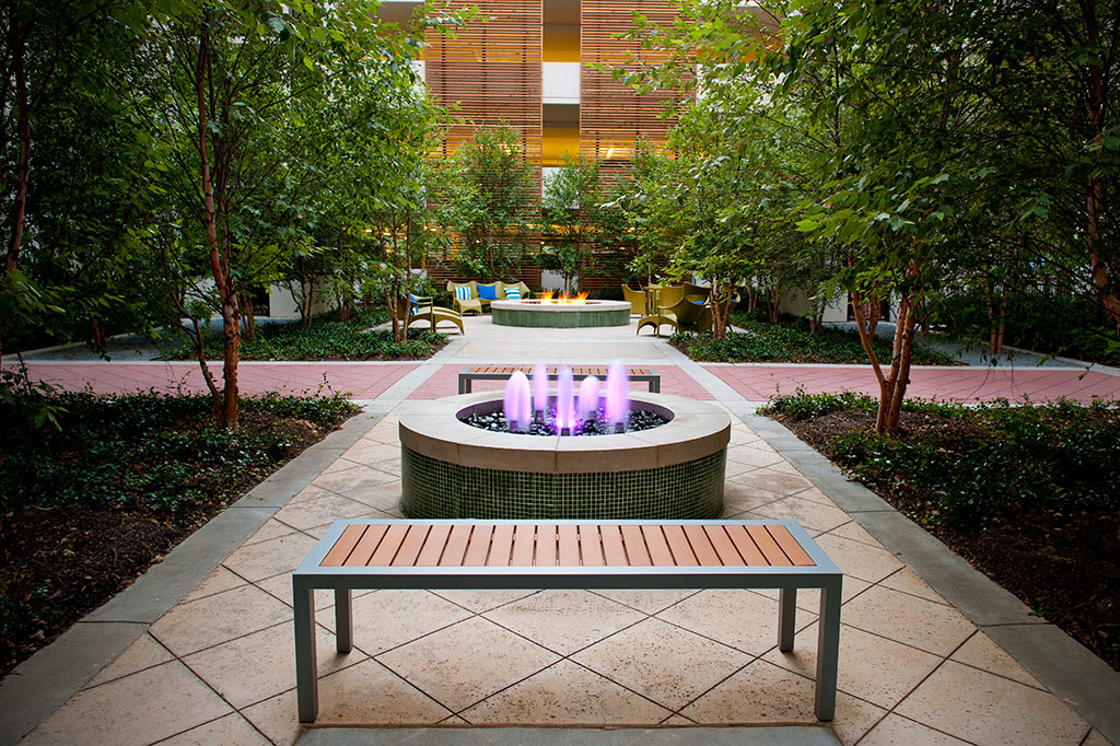 Humphreys Partners Architects Gables Uptown Trail Courtyard